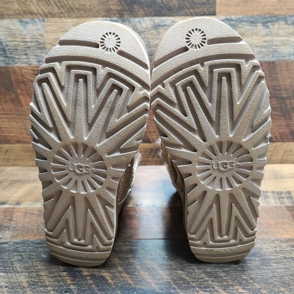 UGG Women's MIni Bailey Bow Sparkle Gold Glitter Boots Size 6 - Picture 8 of 8